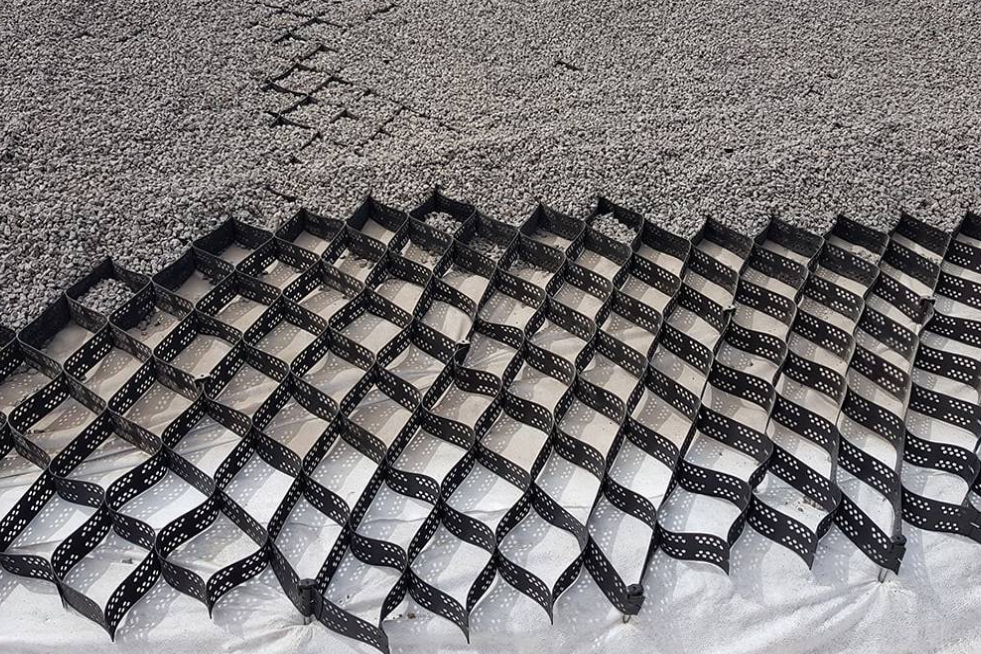 Geocells Installation